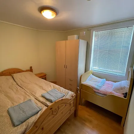 Apartment Fredelig Leilighet Ved Ona Fyr